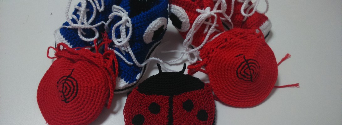 Patucos, bolsitas y monederos