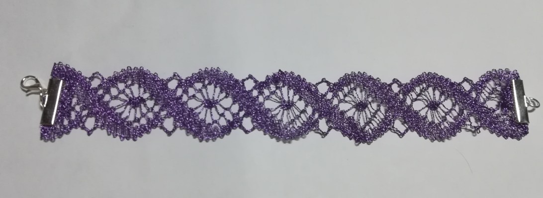 Pulsera de encaje de bolillos